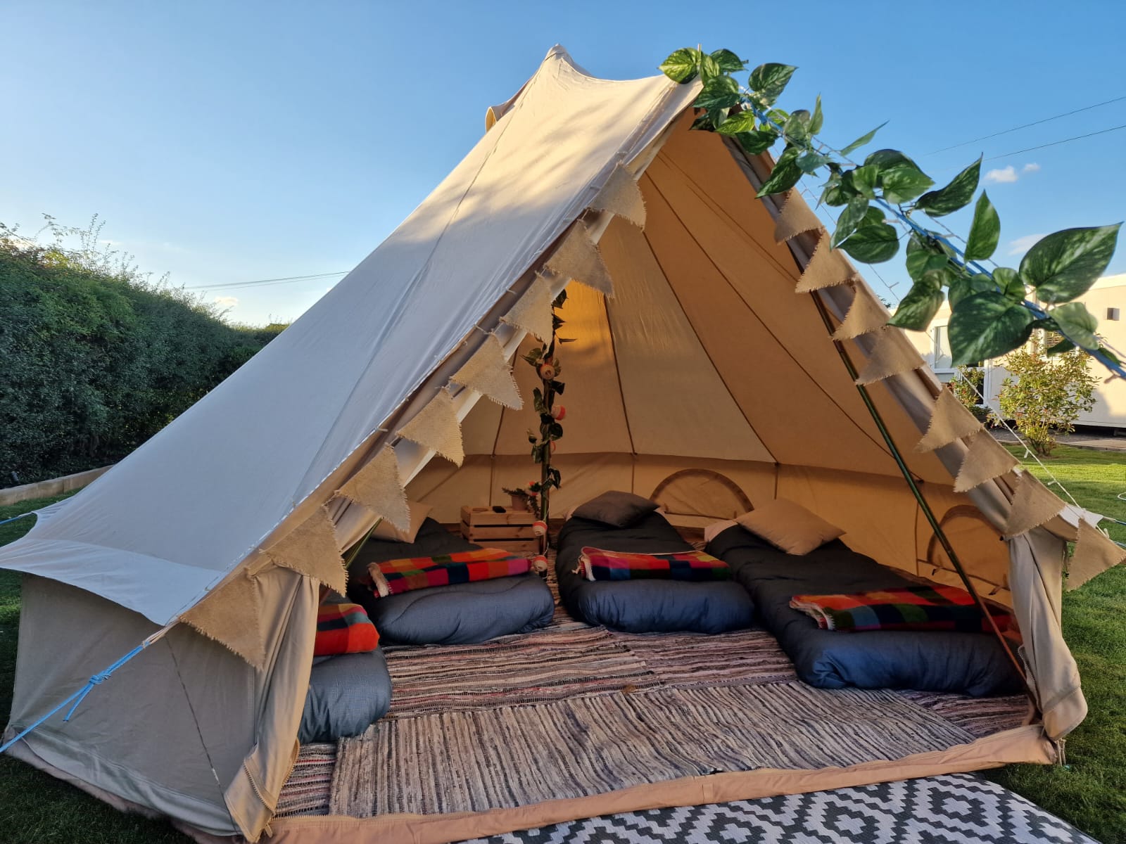 4m Gone Glamping